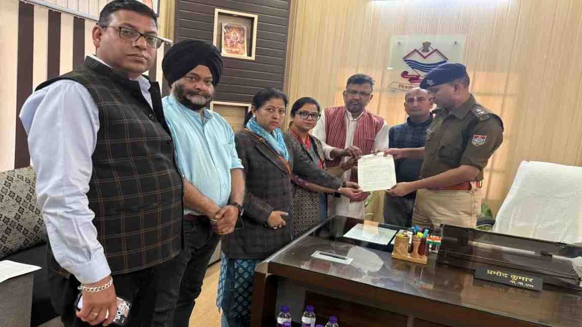 सोशल मीडिया अकाउंट के खिलाफ SSP ऑफिस पहुंचा कांग्रेस प्रतिनिधिमंडल, नेताओं की छवि धूमिल करने का लगाया आरोप