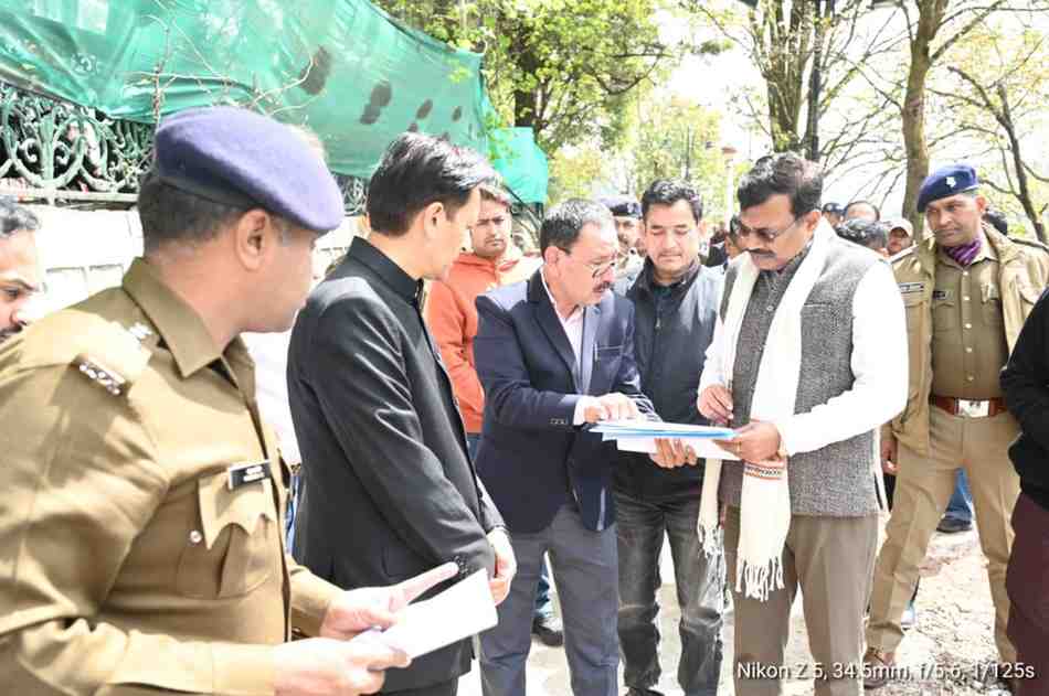 कैंचीधाम में जाम से मिलेगी राहत: मुख्य सचिव ने भवाली-रातिघाट बाईपास का किया निरीक्षण, जून से पहले चालू करने के निर्देश