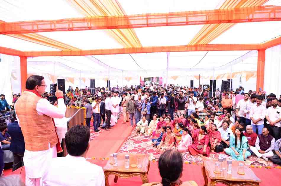 प्रेमनगर में 1100 कन्याओं का पूजन, सीएम धामी बोले—बेटियां हमारी संस्कृति और शक्ति की प्रतीक