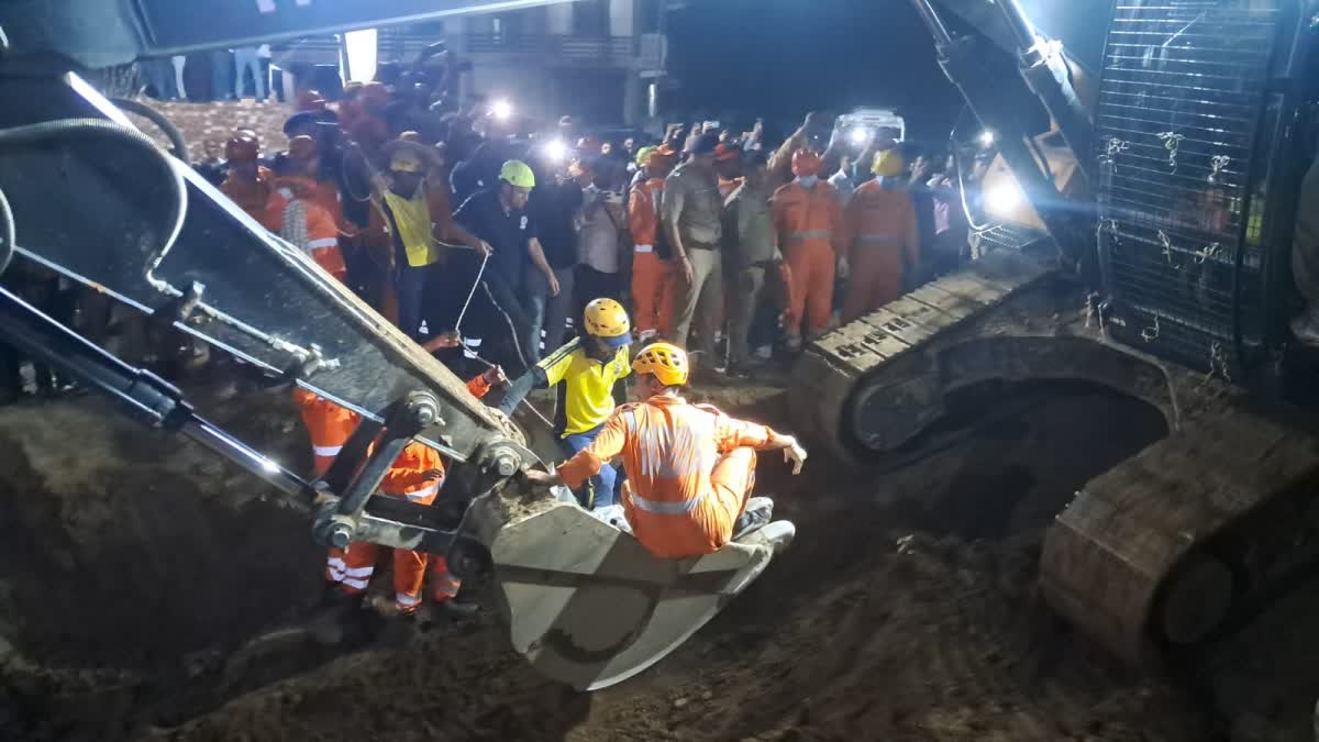 हरिद्वार में बोरवेल के गड्ढे में गिरे मजदूर की नहीं बची जान, 10 घंटे तक चला रेस्क्यू अभियान