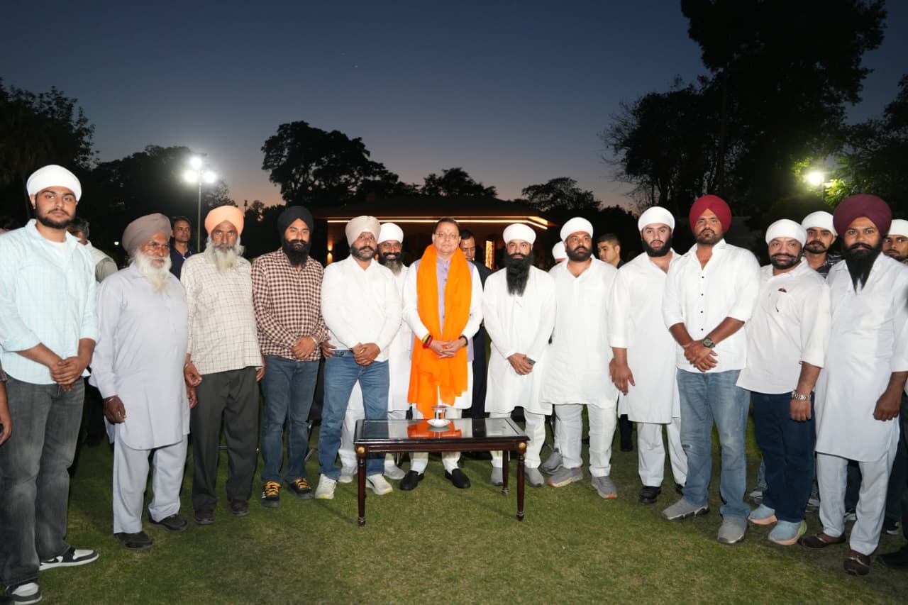 बैसाखी पर सीएम धामी से सिख प्रतिनिधिमंडल की भेंट, विकास योजनाओं और रोपवे प्रोजेक्ट पर हुई चर्चा