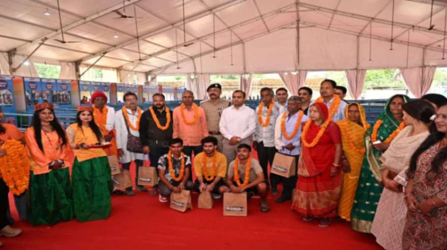 चारधाम यात्रा के लिए हरिद्वार में ऑफलाइन रजिस्ट्रेशन शुरू, श्रद्धालुओं का भव्य स्वागत