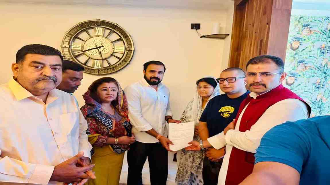 राहुल गांधी ने डाट काली मंदिर के महंत के निधन पर जताया शोक, परिवार को भेजा संवेदना संदेश