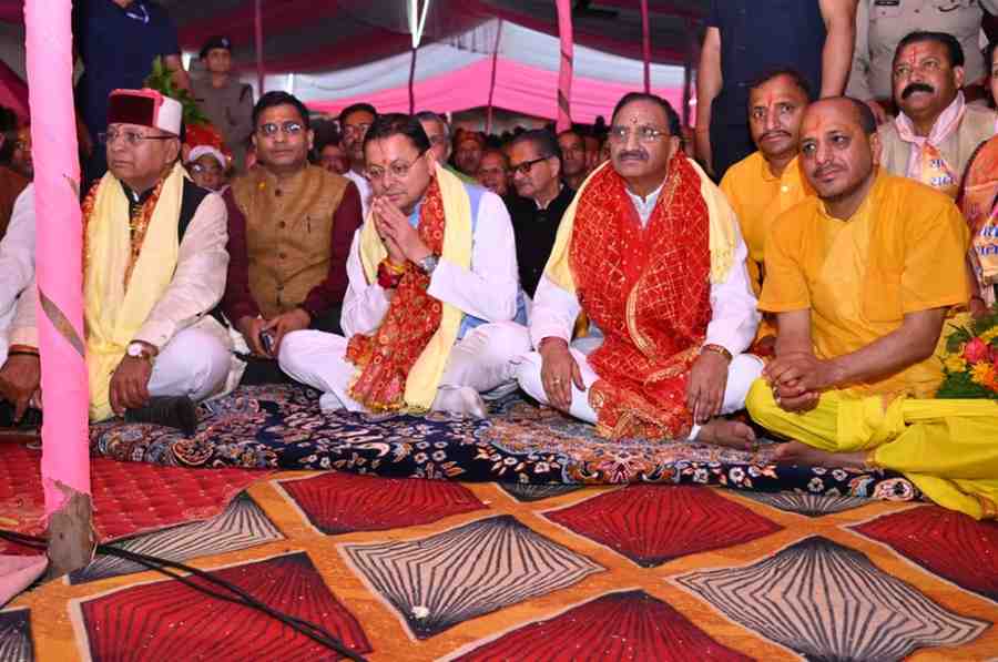 उत्तरकाशी: नगाण गांव में सीएम धामी ने श्रीमद्भागवत कथा में लिया भाग, प्रदेश की खुशहाली की कामना