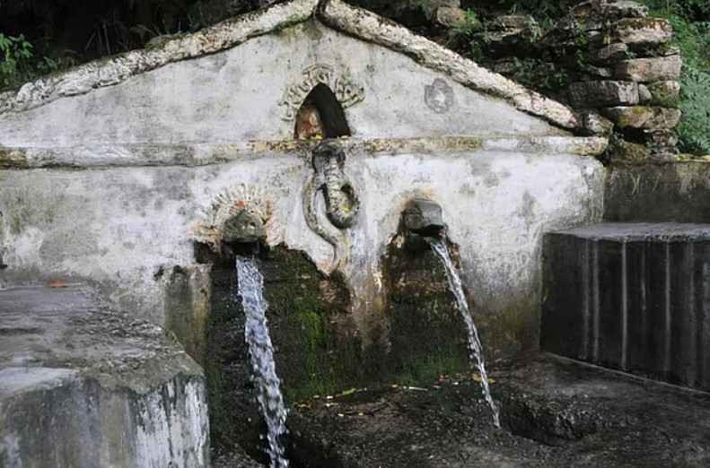 उत्तराखंड: जल संकट से निपटने को पंचायतों की बड़ी जिम्मेदारी, सूखते स्रोतों के संरक्षण पर जोर