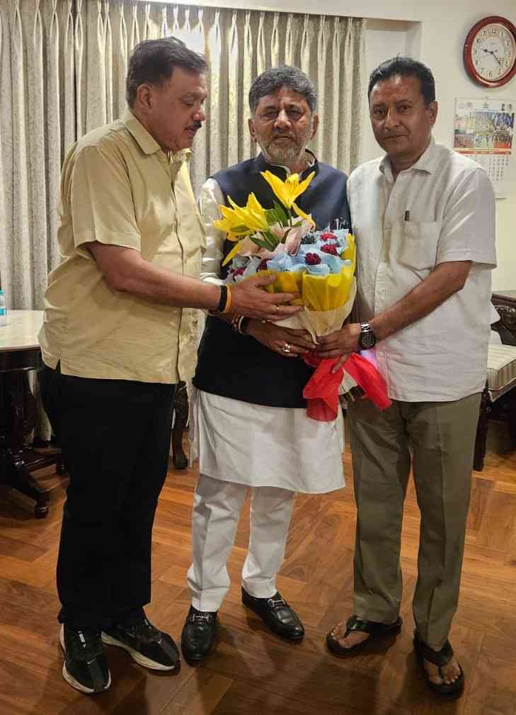 उत्तराखंड कांग्रेस मीडिया कमेटी के चेयरमैन राजीव महर्षि ने की कर्नाटक के मुख्यमंत्री डी.के. शिवकुमार से मुलाकात…