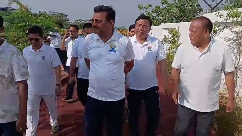 मुख्य सचिव आनंद बर्धन ने किया सिटी फॉरेस्ट पार्क का निरीक्षण, MDDA उपाध्यक्ष बंशीधर तिवारी भी रहे मौजूद