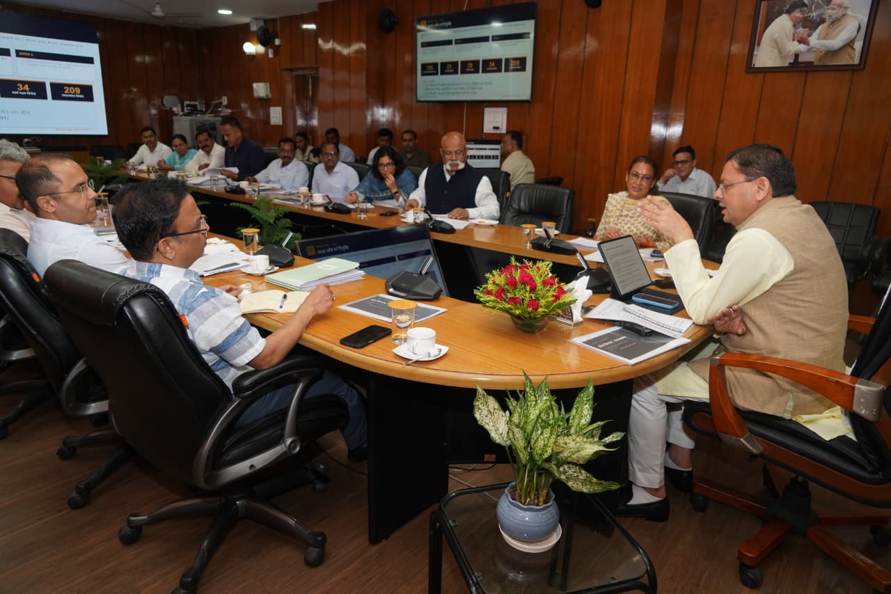 पदक विजेता खिलाड़ियों को तय समय के अंदर सरकारी सेवा में समायोजित करें, खेल एवं युवा कल्याण विभाग की समीक्षा बैठक मेंCM ने दिये सख्त निर्देश