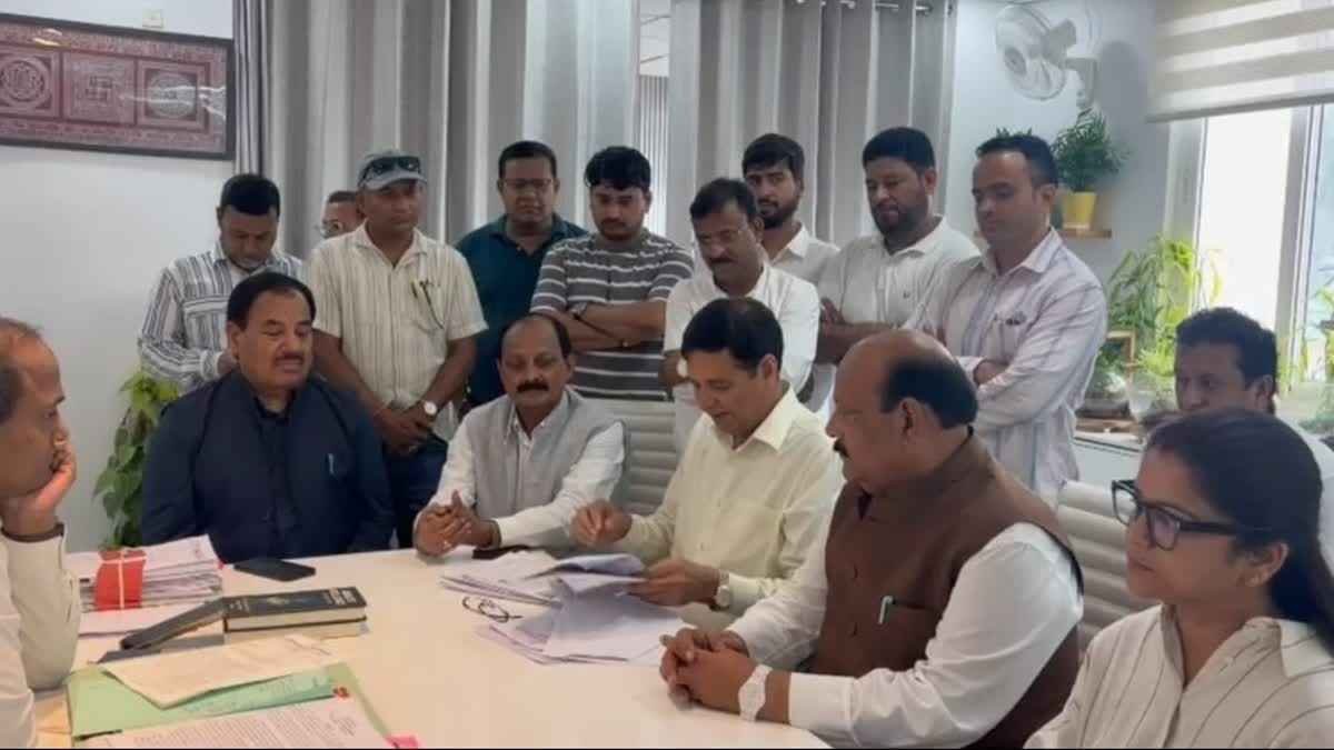 एसआईआर प्रक्रिया में खामियों का आरोप, कांग्रेस ने मुख्य निर्वाचन अधिकारी को सौंपा ज्ञापन