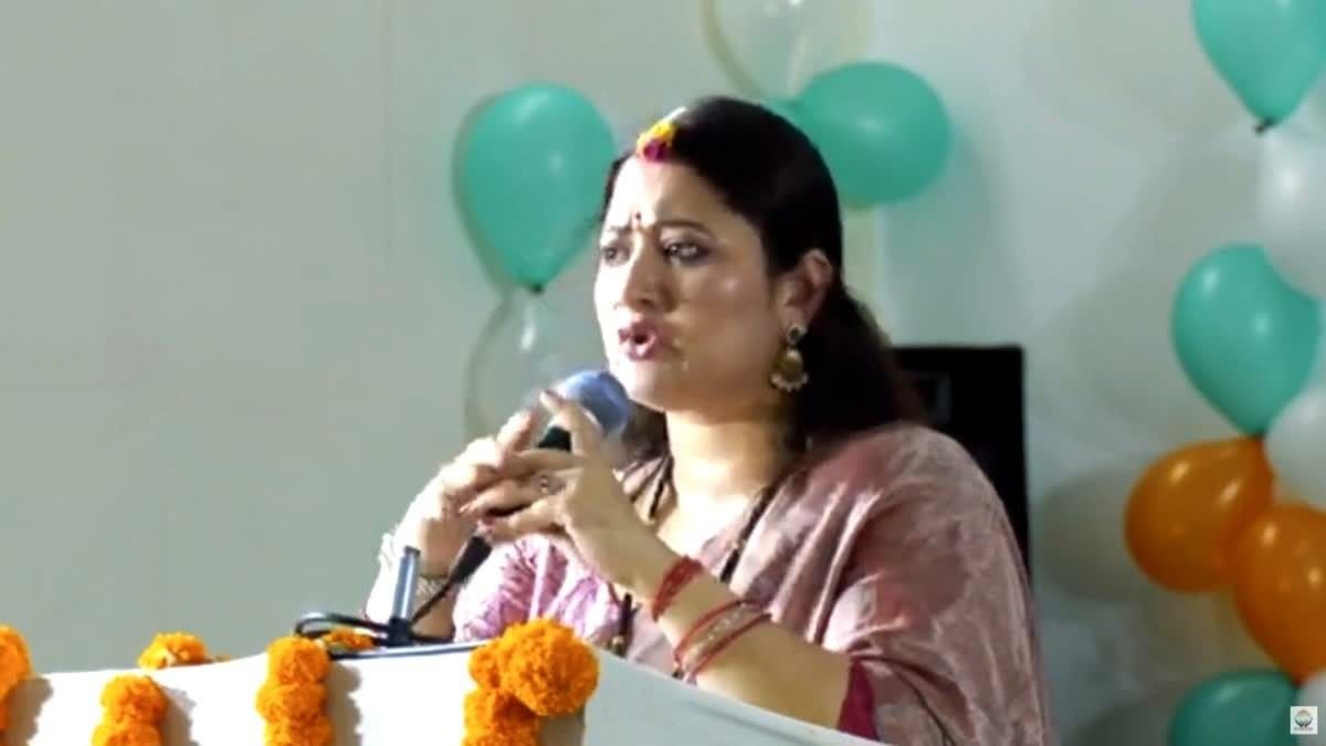 सीएम धामी के बाद पत्नी गीता धामी ने उठाया ‘जिहाद’ का मुद्दा, सरकार के कार्यों का किया बखान