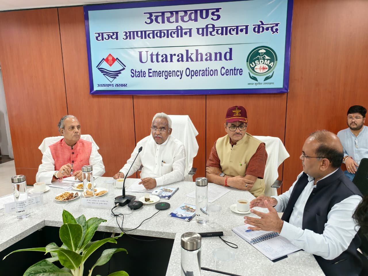 ग्लेशियर झीलों की निगरानी में अत्याधुनिक तकनीक का होगा इस्तेमाल: मदन कौशिक