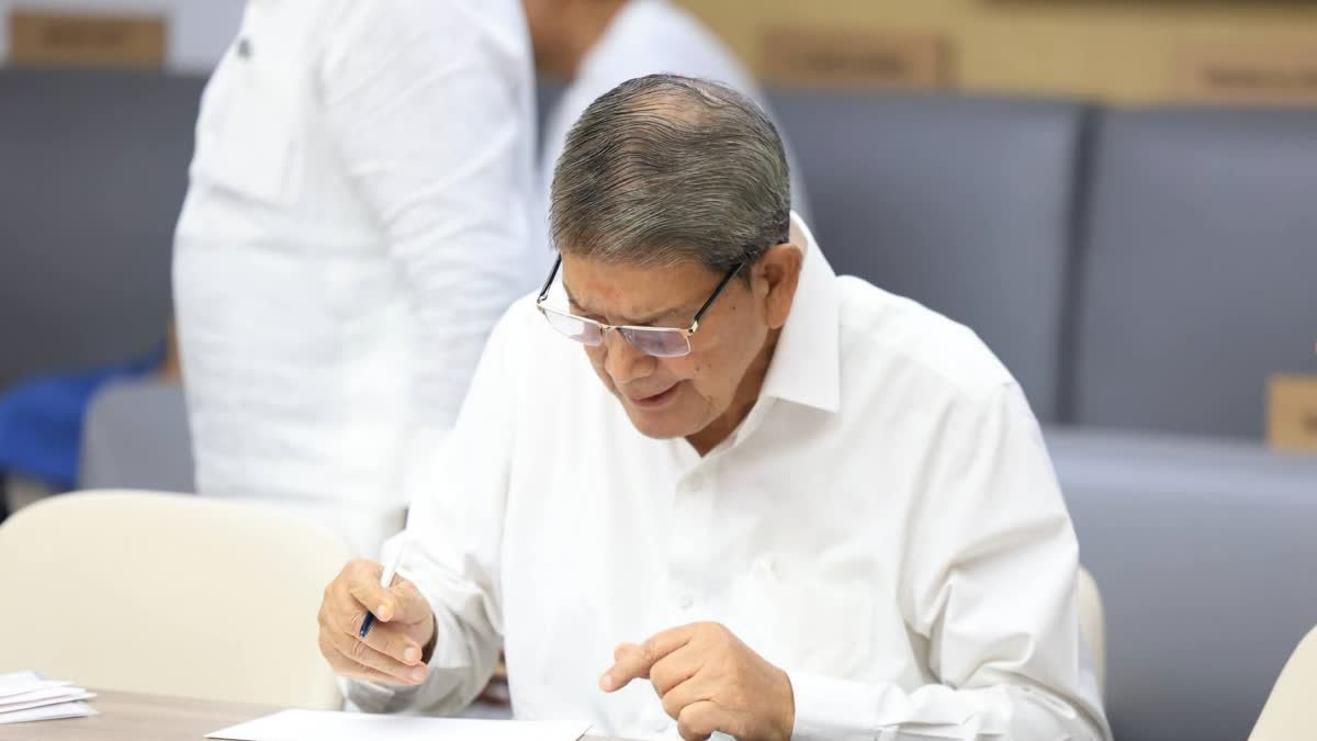 हरीश रावत फिर हुए सक्रिय, दिल्ली में कांग्रेस कार्यसमिति की बैठक में हुए शामिल