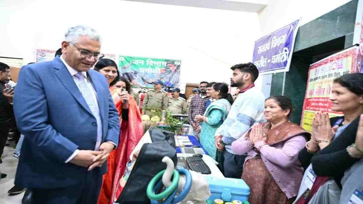 आर्थिक कठिनाई न्याय की राह में बाधा न बने, निःशुल्क विधिक सहायता का लाभ लें: न्यायमूर्ति तिवारी