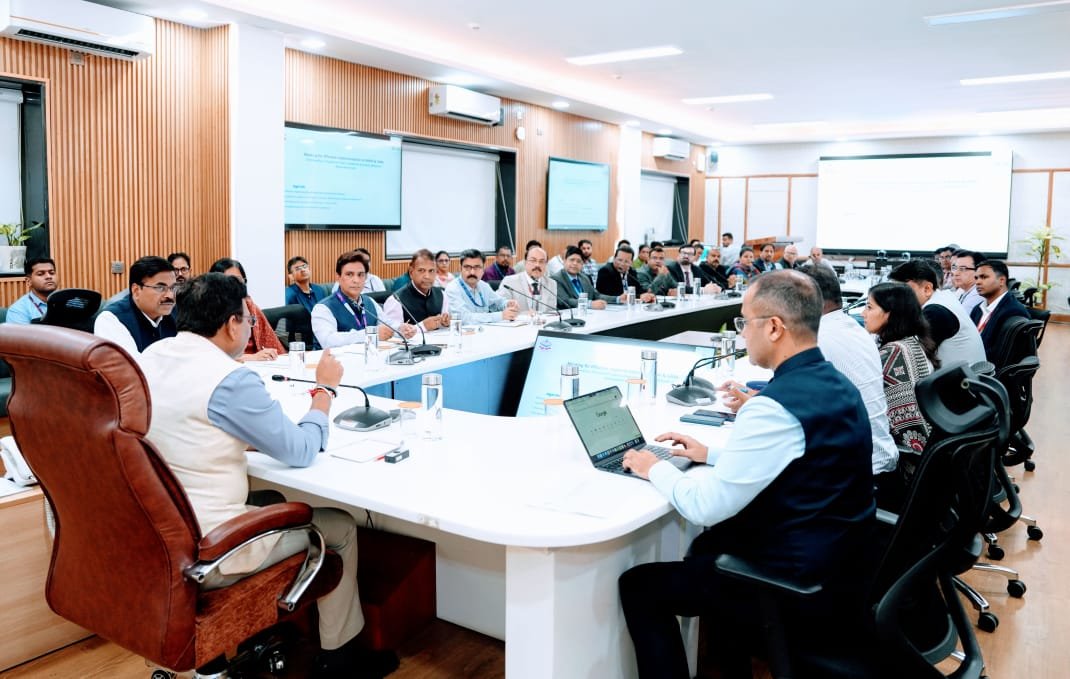 साइबर और वित्तीय धोखाधड़ी पर सख्ती, मुख्य सचिव ने पुलिस-बैंकों को त्वरित कार्रवाई के निर्देश