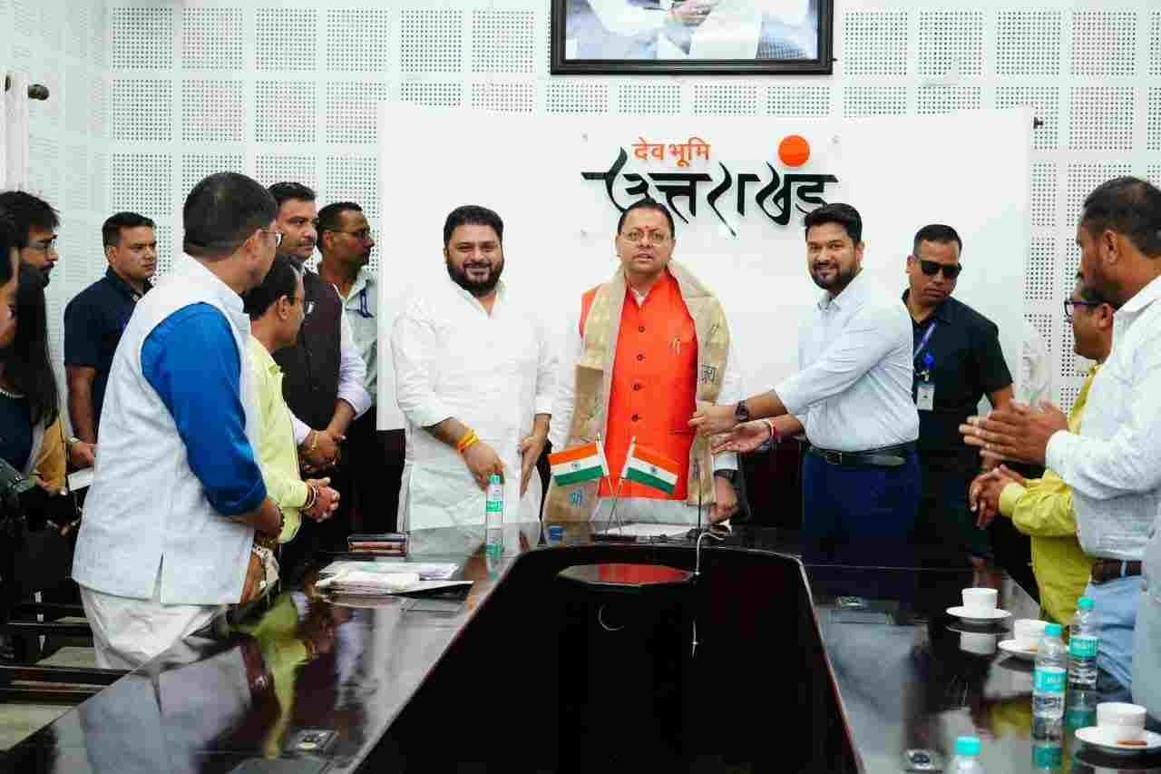 हरियाणा भ्रमण पर रवाना हुए उत्तराखंड के युवा, सीएम धामी ने संस्कृति और नवाचारों को समझने की अपील की