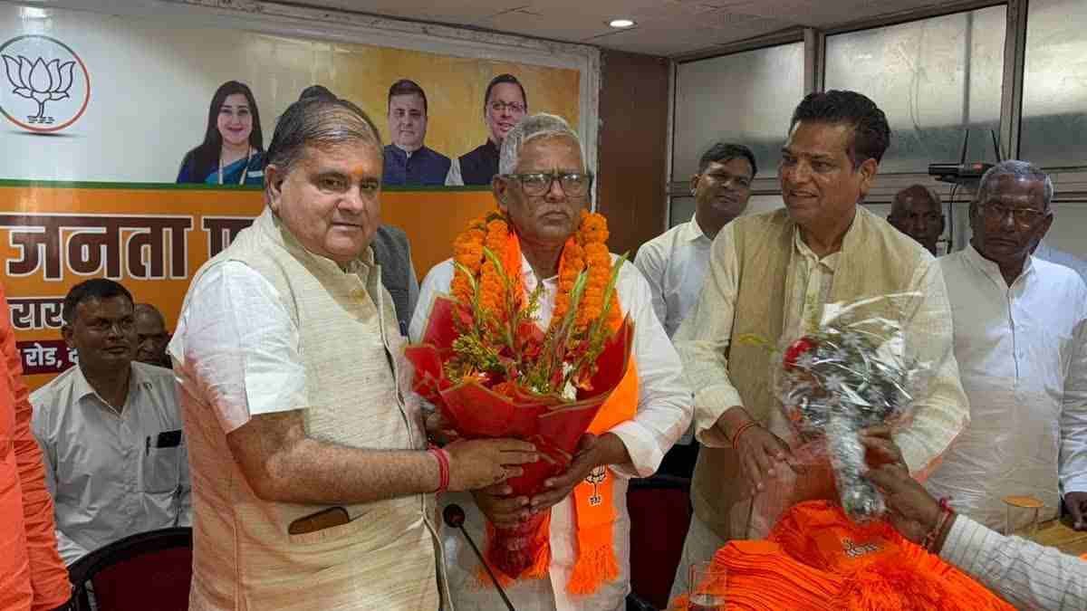 हरिद्वार में सियासी ताकत बढ़ाने में जुटी भाजपा, बसपा के पूर्व प्रदेश अध्यक्ष नाथीराम 167 समर्थकों संग पार्टी में शामिल